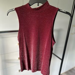 Sleeveless shimmery red blouse, L, with tags, Planet gold